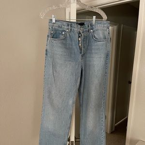 ASOS boyfriend/relaxed 90s style Jean - Lightwash denim 30/32 fits more like 28
